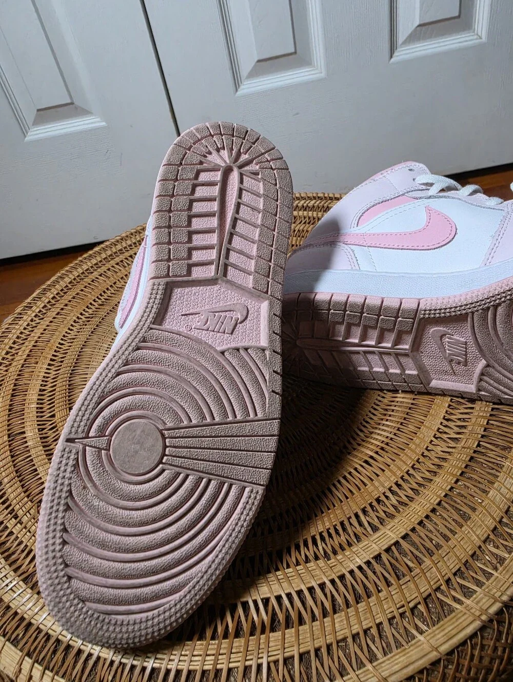 Jordan AJ 1 Mid Big Girls Size 4.5 Pink and White High Top Sneakers